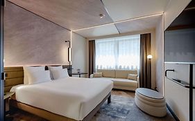 Novotel Muenchen Airport - Newly Renovated